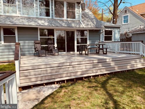 2233 Luzerne Ave, Silver Spring MD 20910-2135 exterior