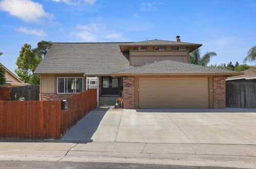 8732 Via Media Way, Elk Grove, CA 95624-2539