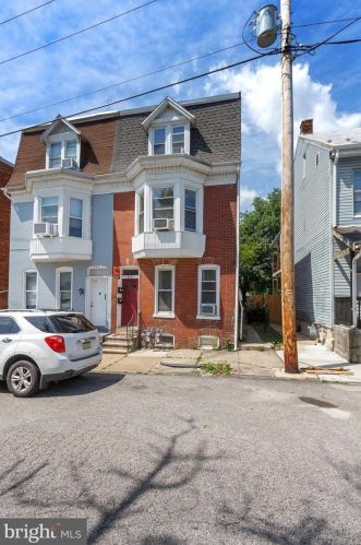606 Pershing Ave, York, PA 17401-2207