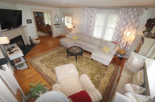 368 Middlesex Ave, Metuchen NJ  08840-1536 exterior