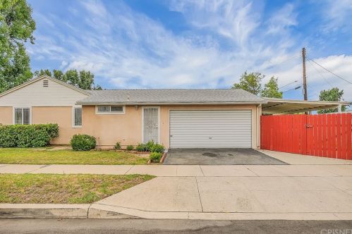 8147 Redbush Ln, Van Nuys, CA 91402-5315