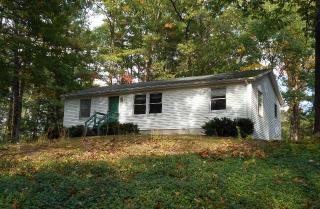 88 New Boston Rd, Kingston, NH 03848-3323