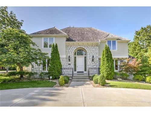 11700 Norwood Dr, Shawnee Mission, KS 66211-3002