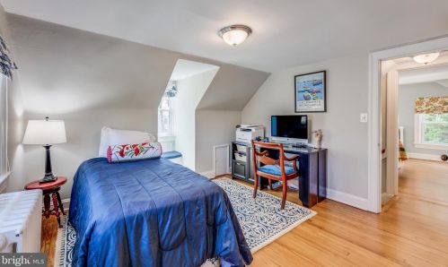 2009 Grace Church Rd, Silver Spring MD 20910-2116 exterior