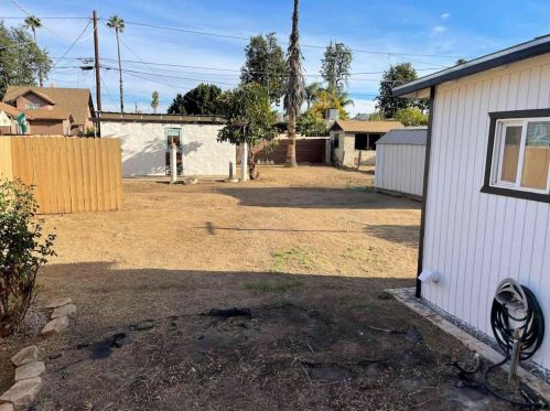 2851 Prospect Ave, Riverside CA  92507-5645 exterior
