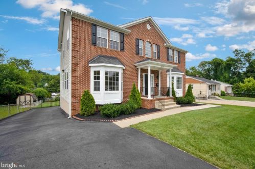 3144 Annandale Rd, Falls Church, VA 22042-2601