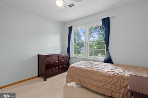 5637 Fort Corloran Dr, Springfield VA  22015-2114 exterior