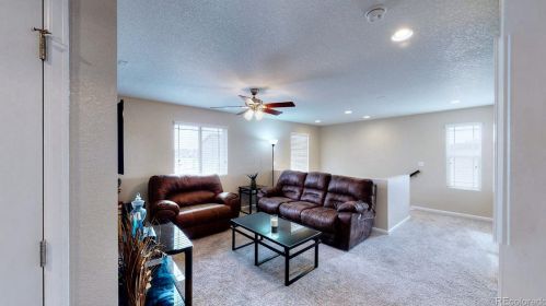 166 Kewaunee Way, Aurora CO 80016-4327 exterior