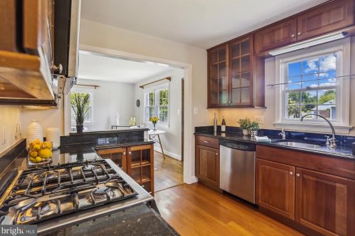 10401 Grandin Rd, Silver Spring MD 20902-3812 exterior