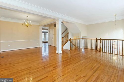 6430 Katherine Ann Ln, Springfield VA  22150-7835 exterior