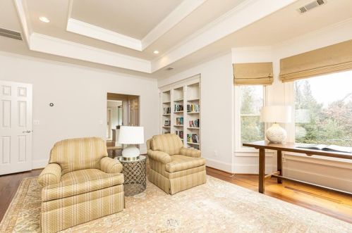 700 Glengate Pl, Atlanta GA  30328-7257 exterior