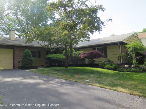 9 Prests Mill Rd, Old Bridge, NJ 08857-2734