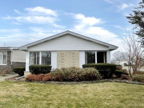 9216 Merrill Ave, Morton Grove, IL 60053-1653