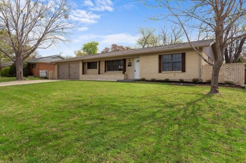 5717 Wales Ave, Fort Worth, TX 76133-2511