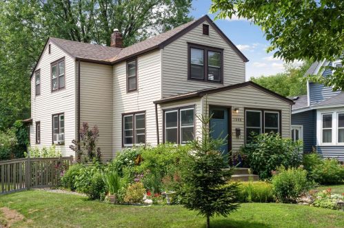 1008 James Ave, Saint Paul MN  55102-3333 exterior