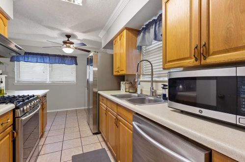 4229 Burning Tree Ln, Garland TX 75042-4607 exterior