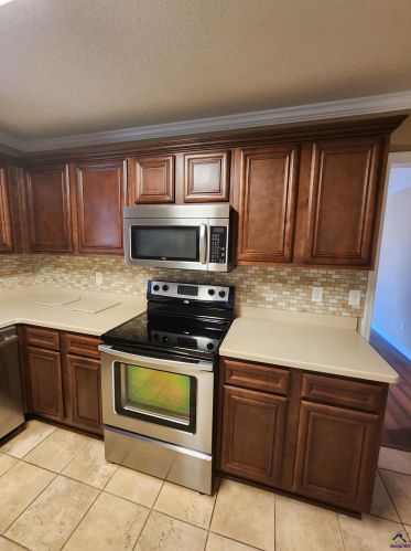 119 Somerset Dr, Warner Robins GA  31088-6332 exterior