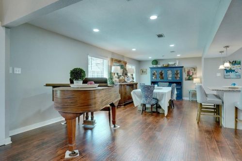 6201 Abbott Ave, Fort Worth, TX 76180-6239