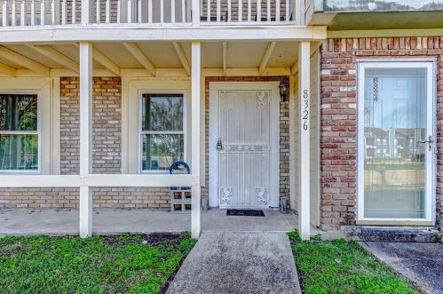 8326 Oakhaven Rd, Morgans Point TX  77571-3610 exterior