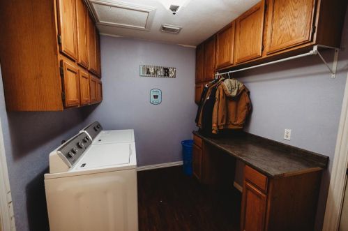 800 Morgan St, Angleton TX 77515-4722 exterior