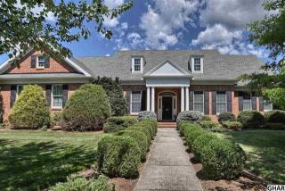 1229 Hillside Dr, Carlisle PA  17013-3590 exterior