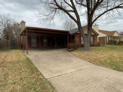 3725 Bigleaf Ln, Fort Worth, TX 76137-1354