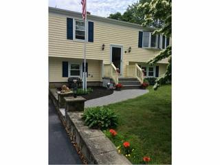 78 Berry Ln, Bristol, RI 02809-4006