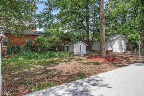 3247 Fulton St, Atlanta GA  30354-2401 exterior