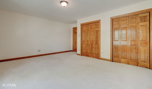 1547 Pine Lake Dr, Naperville IL  60564-9791 exterior