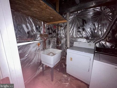 13627 Cedar Creek Ln, Silver Spring MD 20904-5332 exterior