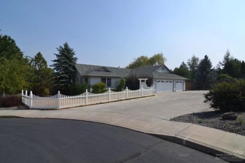 3740 Cascade Vista Ct, Eagle Crest, OR 97756-0283