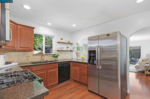 1430 Babel Ln, Concord CA  94518-1245 exterior