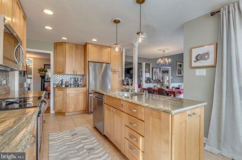 1173 Concord Dr, Tavistock NJ exterior