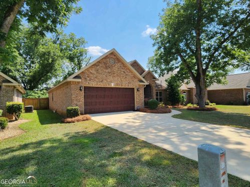 322 Grand Reserve Way, Kathleen, GA 31047-5334