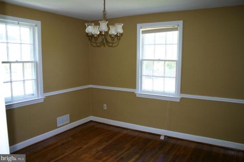 2424 Dexter Ave, Silver Spring MD  20902-4923 exterior