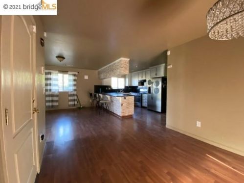 1860 Hazelton Ave, Stockton, CA 95203-2928