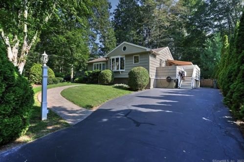 143 Bird Ln, Milford, CT 06460-6818
