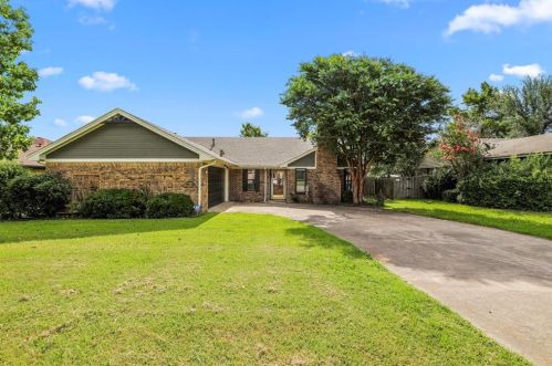 5009 Canton St, Greenville, TX 75402-6245