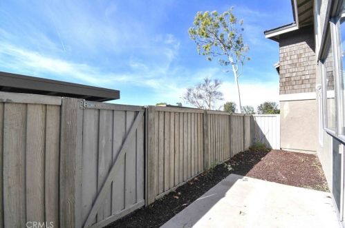 327 Streamwood, Irvine CA  92620-1945 exterior