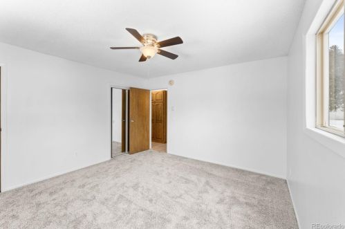 2041 Fish Creek Rd, Estes Park CO 80517-6925 exterior