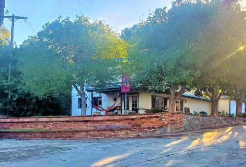 820 Birch Ave, Escondido, CA 92027-3901