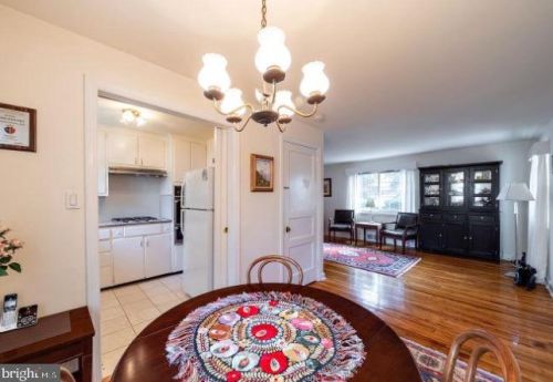 6 Dorann Ave, Princeton NJ  08540-3906 exterior