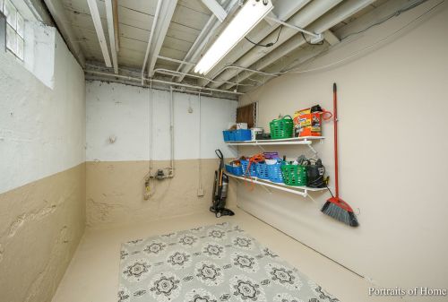 350 55th St, Willowbrook IL  60514-3015 exterior