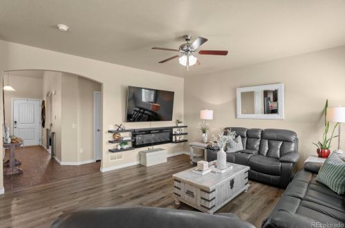 9724 Eagle Creek Cir, Denver CO  80022-6223 exterior