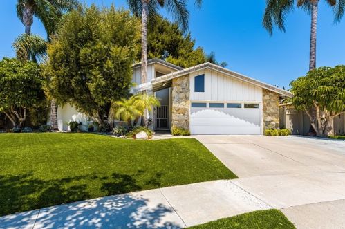 16400 Mount Ararat Cir, Santa Ana, CA 92708-2136