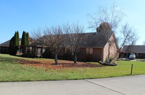 1668 Fox Ridge Dr, Springfield OH  45503-5770 exterior