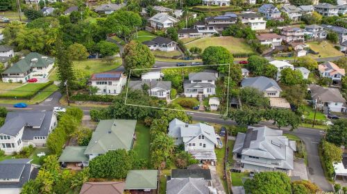 2508 Manoa Rd, Honolulu HI  96822-1701 exterior