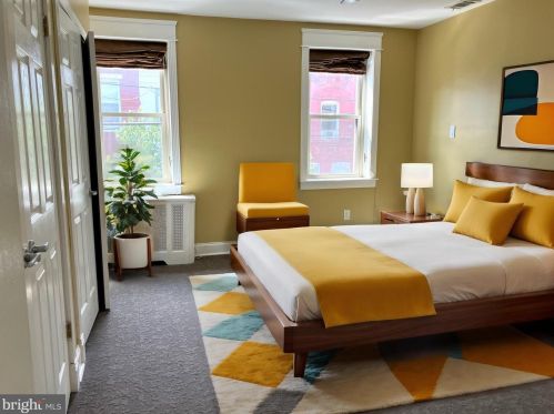 1229 12 St, Philadelphia PA 19147-4903 exterior