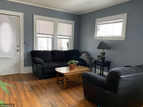 654 Earl St, Saint Paul MN  55106-2736 exterior