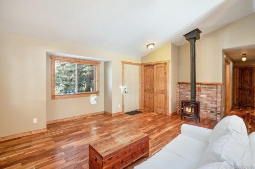 251 Gunnison Ave, Woodland Park CO 80863-1362 exterior